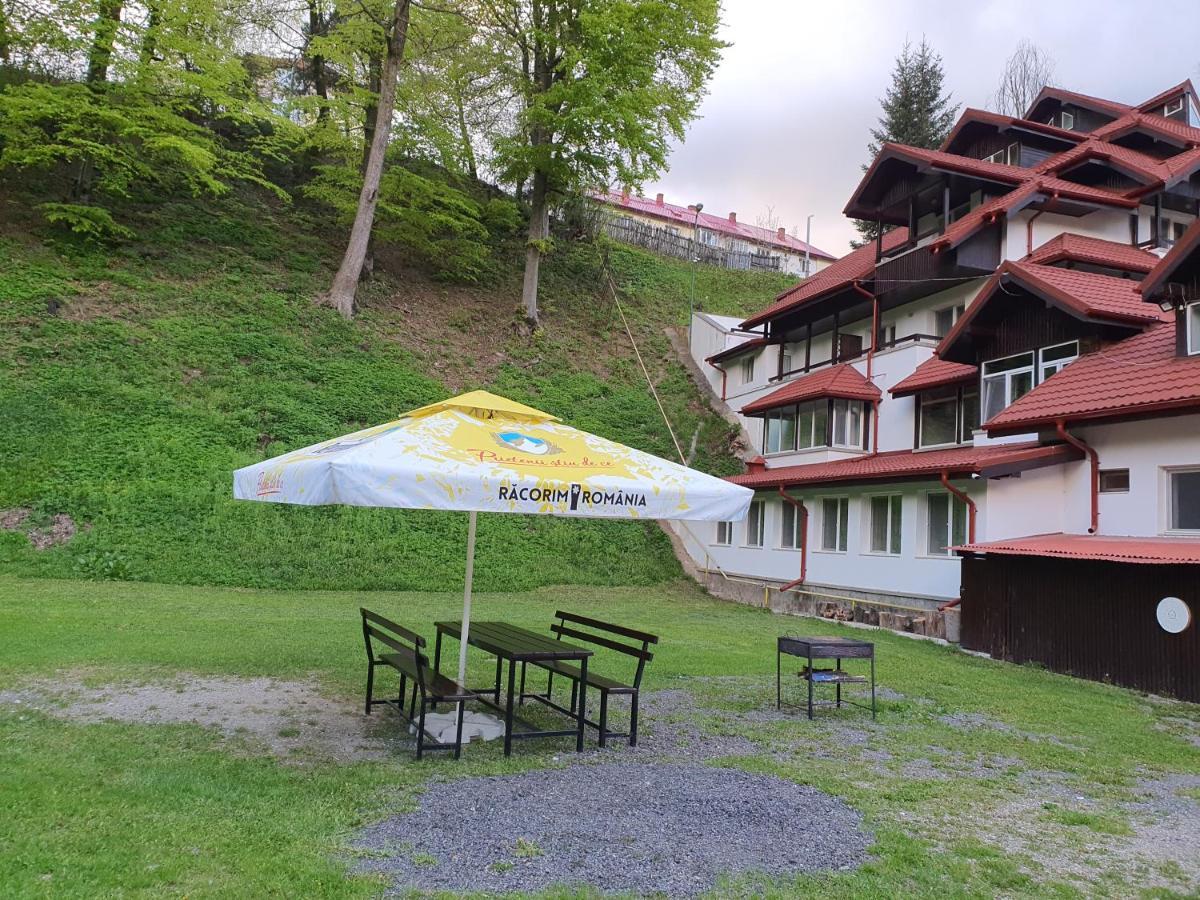 Cristal Sinaia Hotel Exterior photo